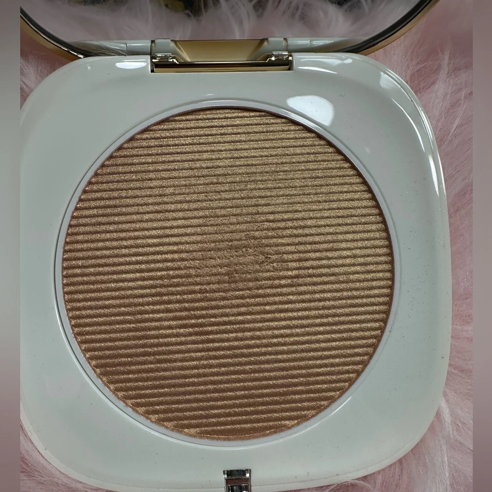 Marc Jacobs Highlighter